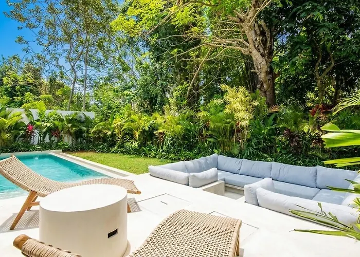 Lush 2 Bedroom Villa 4 Mins To Bingin Beach Villa Uluwatu (Bali)