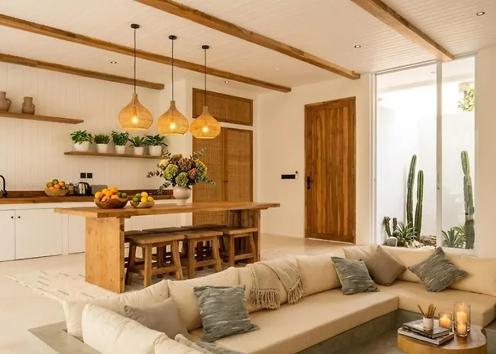 Villa Lush 2 Bedroom Villa 4 Mins To Bingin Beach