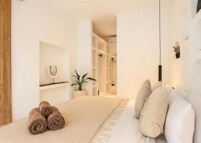 Villa Lush 2 Bedroom Villa 4 Mins To Bingin Beach Uluwatu (Bali)