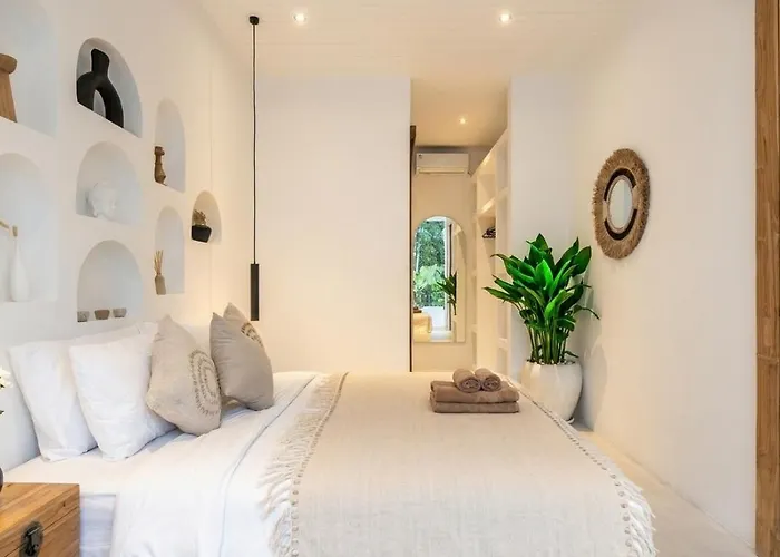 Lush 2 Bedroom 4 Mins To Bingin ヴィラ *