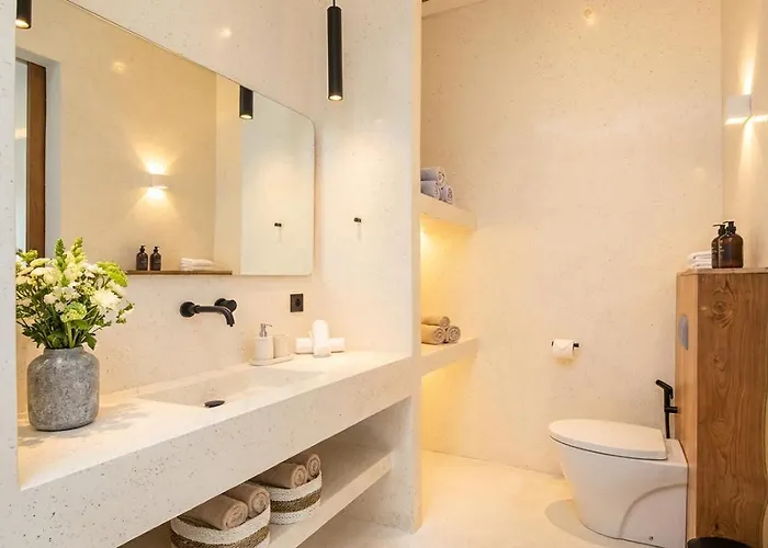 Villa Lush 2 Bedroom Villa 4 Mins To Bingin Beach Uluwatu (Bali)
