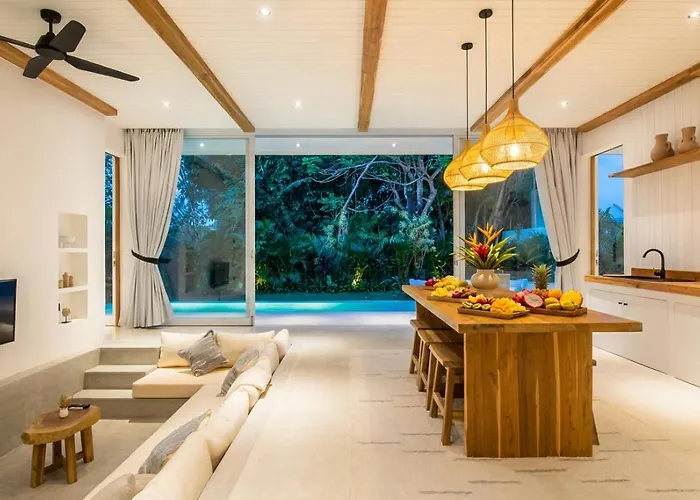 Villa Lush 2 Bedroom Villa 4 Mins To Bingin Beach *